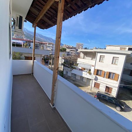 Novs Apartment3 Gjirokastra Kültér fotó